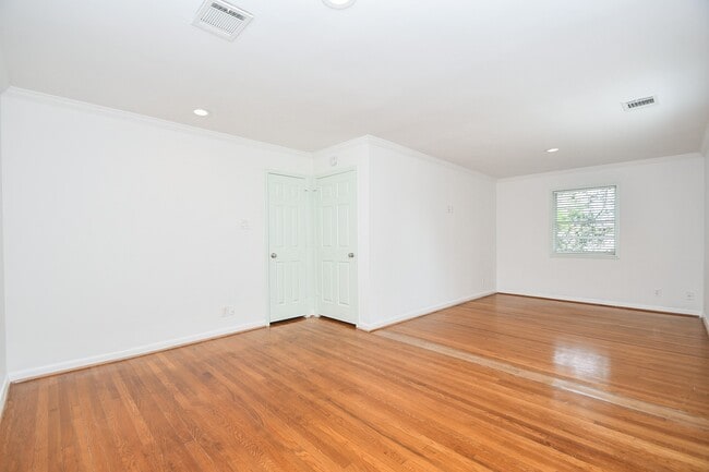 Building Photo - 6602 Housman