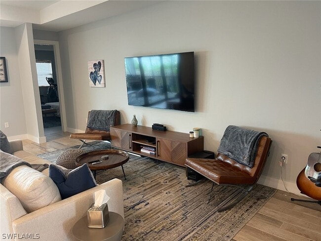 Building Photo - 3128 Woodside Ave