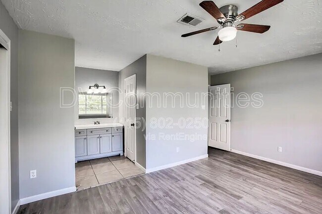 Building Photo - 1204 McDugald Rd