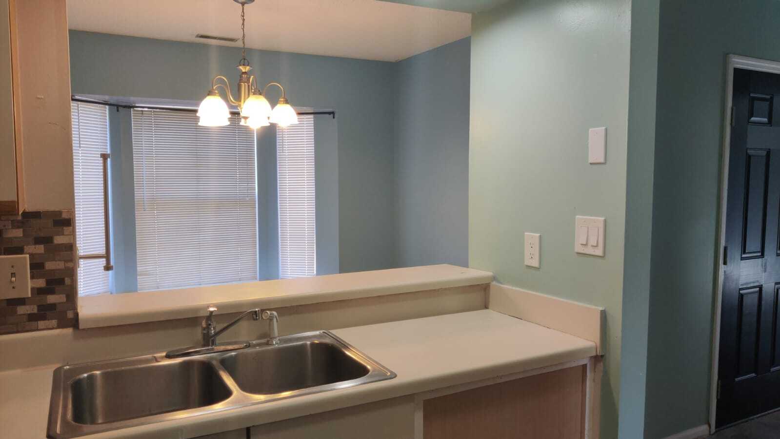 Building Photo - 2925 Carriage Row Ln