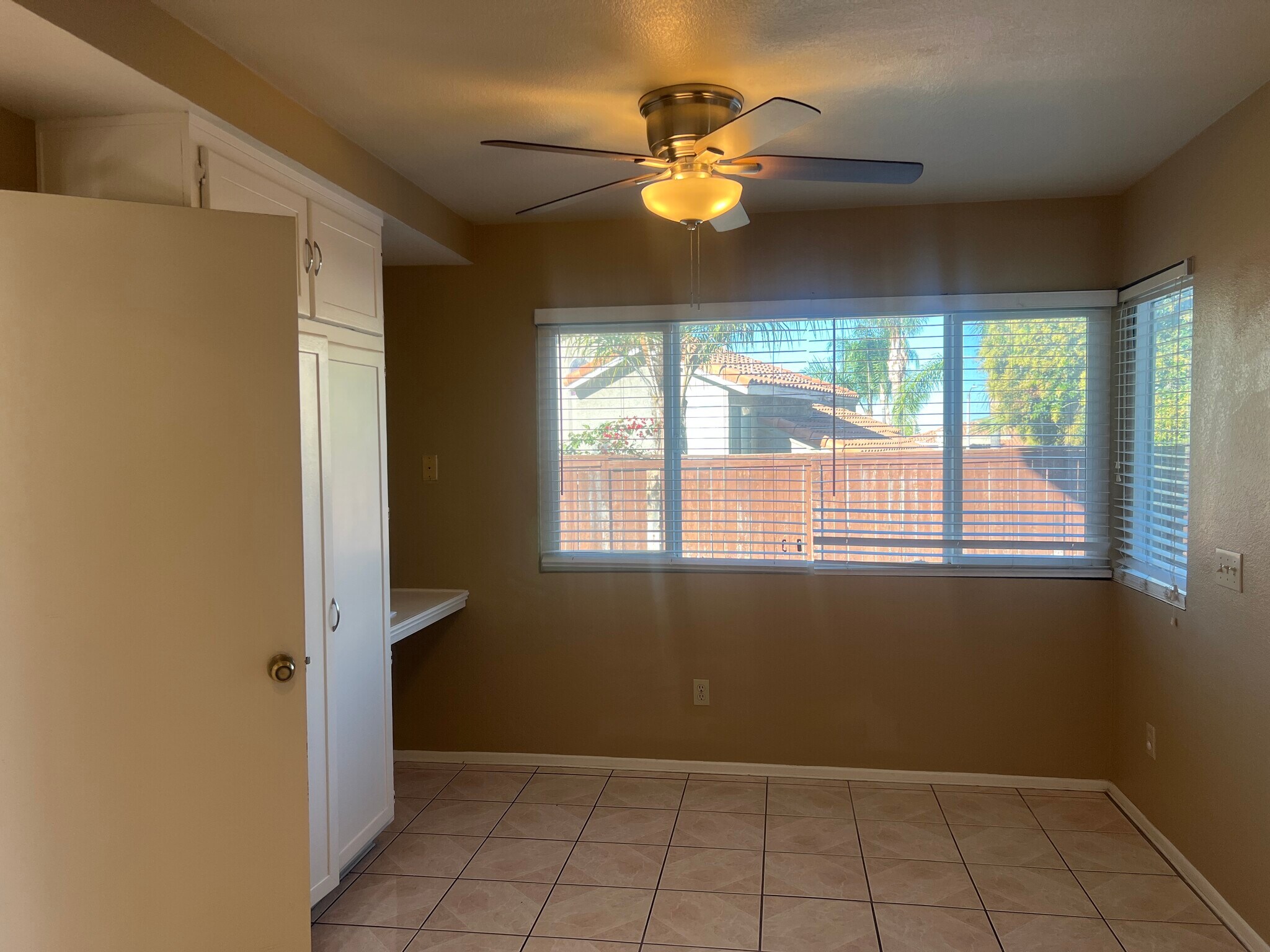 Building Photo - 10484 Agate Ave