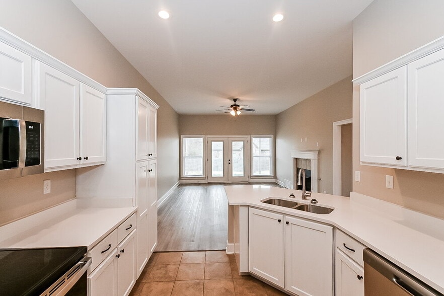 Building Photo - 3110 Logan's Loop