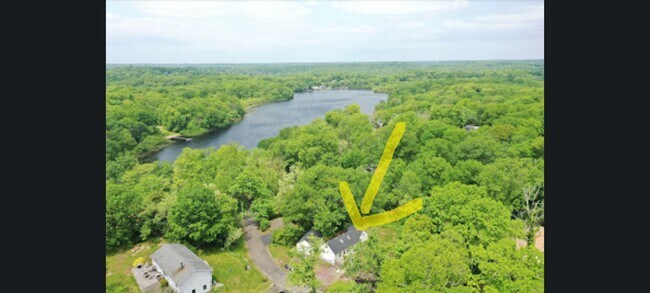 Building Photo - 103 Shore Dr