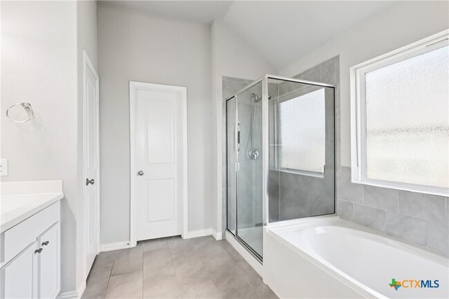 Building Photo - 1225 Havens Cross