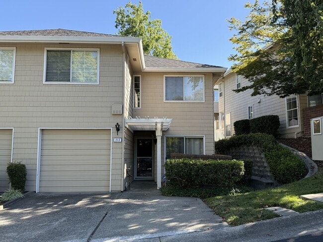 Primary Photo - Beautiful 3-Bedroom Condo with Private Out...