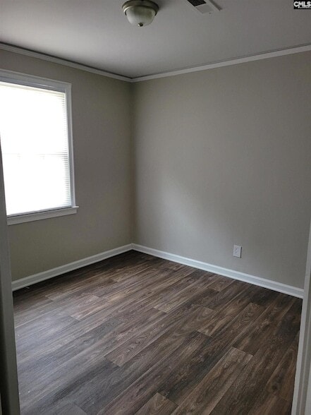 Building Photo - 332 S Bull St