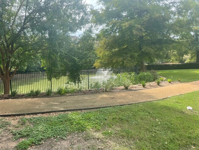 Building Photo - 9127 Harbor Hills Dr