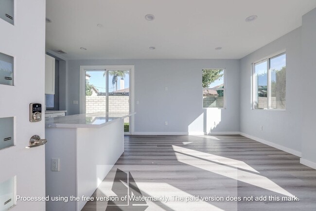 Building Photo - 11875 Wisteria Ave