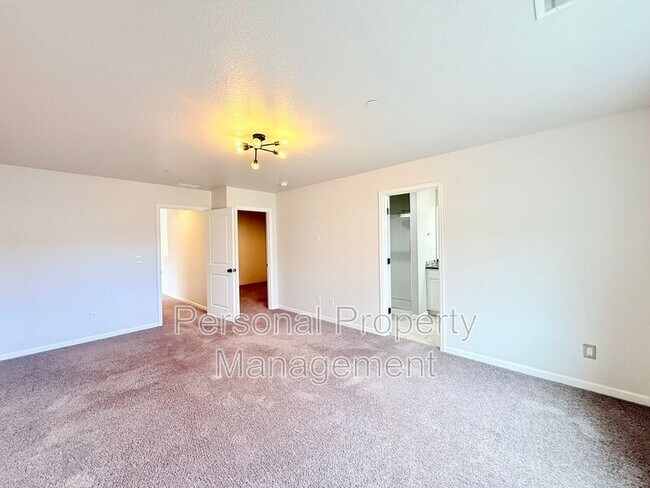 Building Photo - 7310 N 93rd Ave