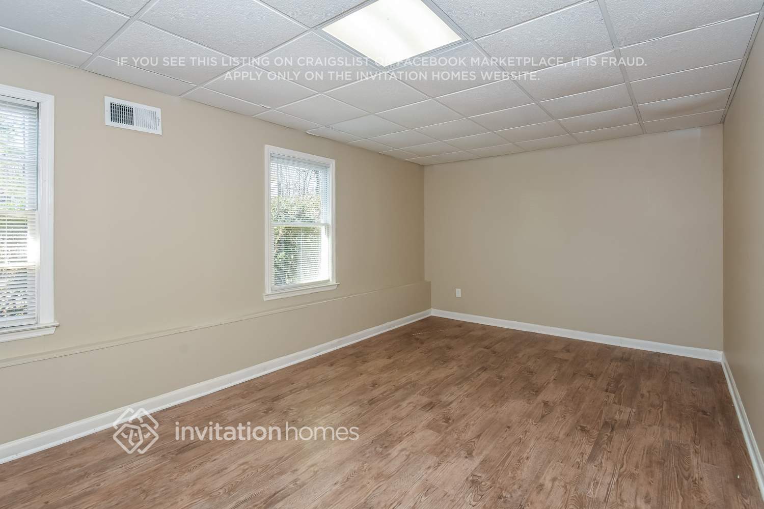 Building Photo - 2455 Danver Ln