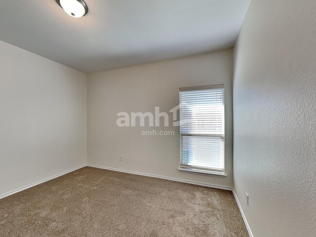 Building Photo - 1518 Melanie Trail