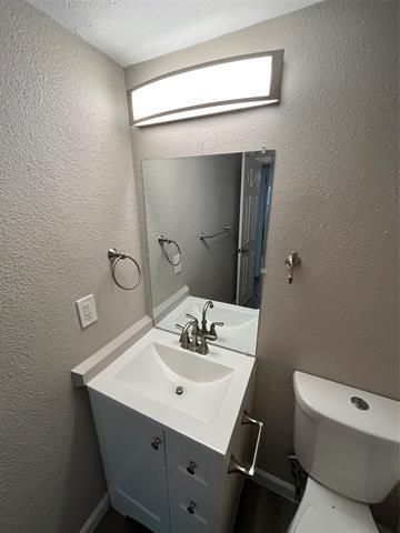 Building Photo - 323 N Cottonwood Dr
