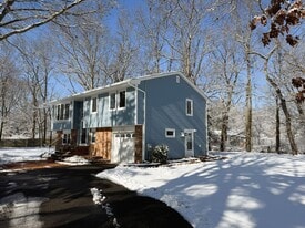 Building Photo - 37 South Ln