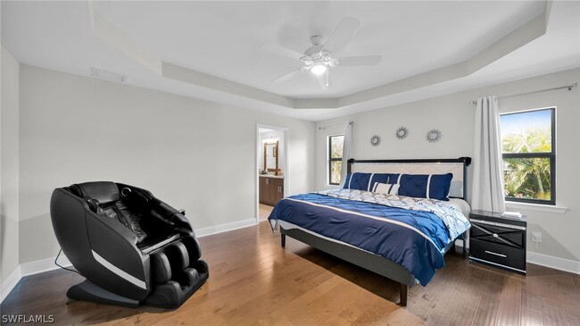 Building Photo - 569 Croydon Ave S