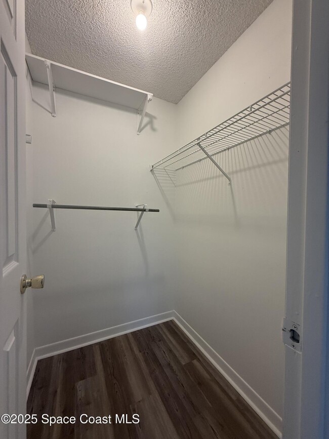 Building Photo - 3689 Longbow Rd