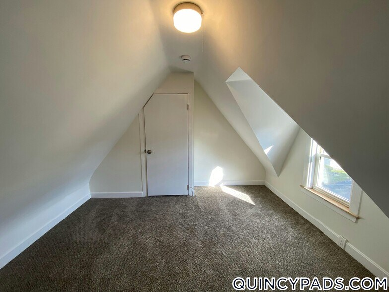 Building Photo - 71 Water St