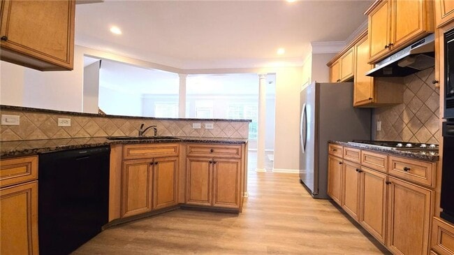 Building Photo - 6099 Prestwood Dr