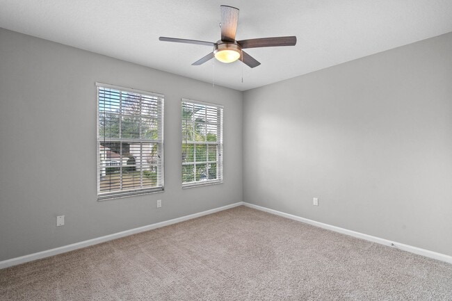 Building Photo - HUNTINGTON POINTE - 4 bd • 2.5 ba • 2,142 ft² (Lake Mary)