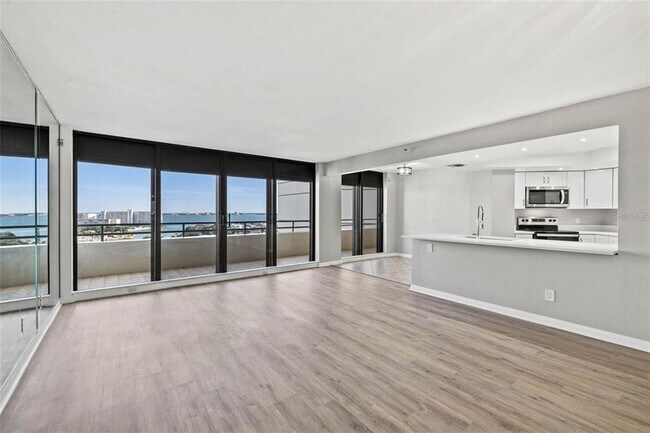 Building Photo - 5950 Pelican Bay Plaza S