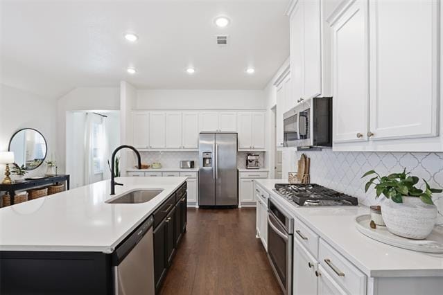 Building Photo - 15137 Devonne Dr