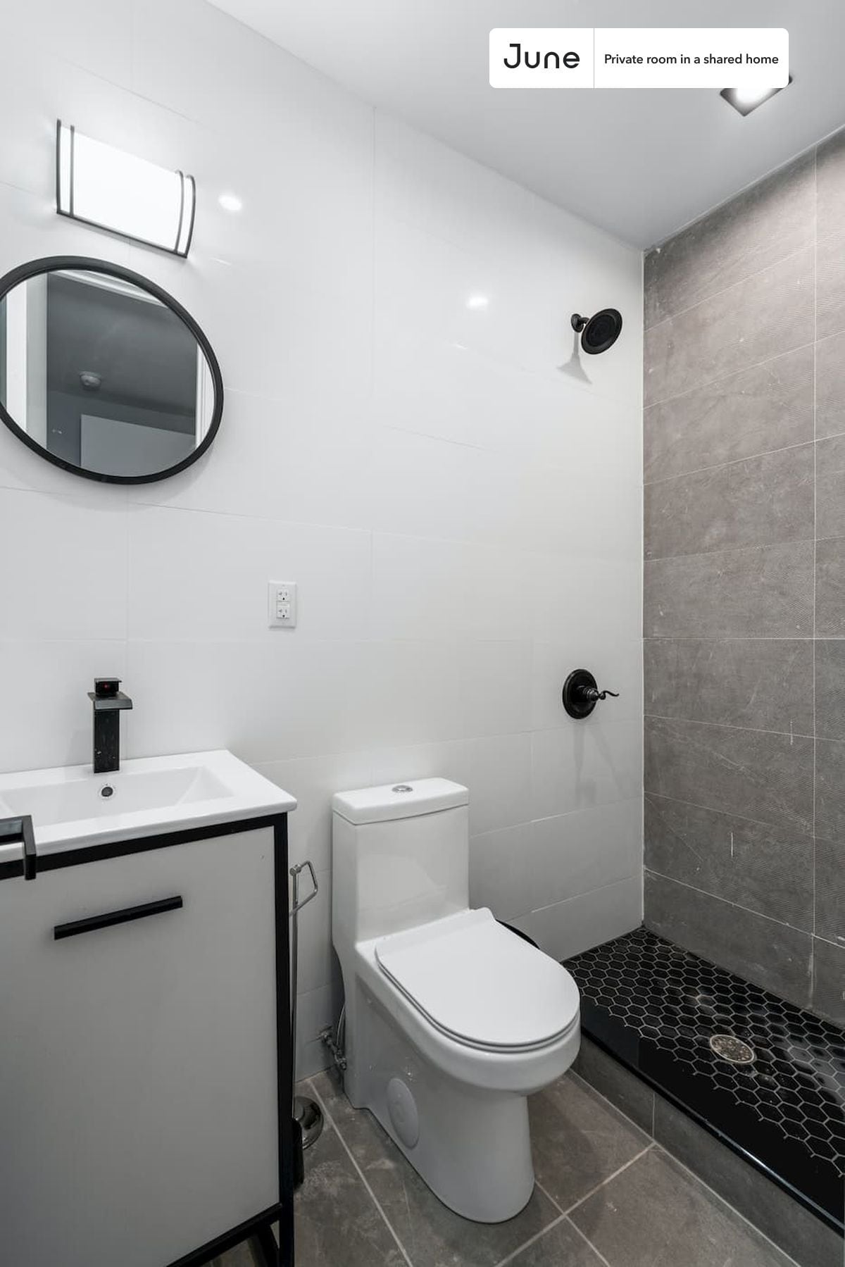 Building Photo - Trendy Private ROOM in Bedford-Stuyvesant