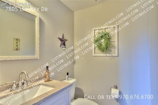 Building Photo - 7805 Lindsey Dr