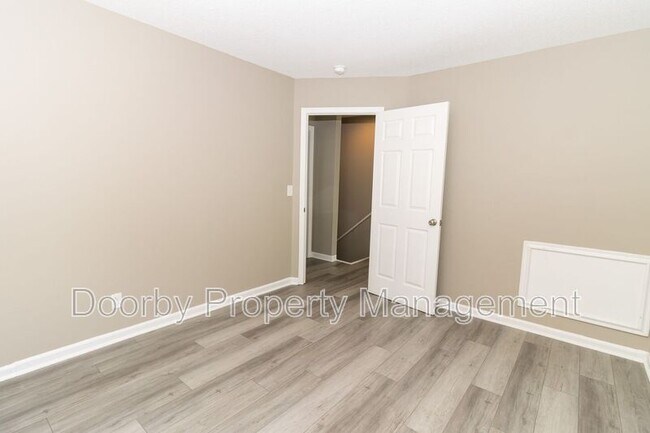 Building Photo - 5754 Taggart Dr