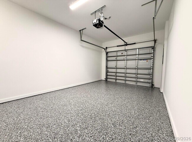 Building Photo - 1030 Crystal Way