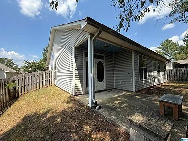 Building Photo - 104 Sunflower Pl