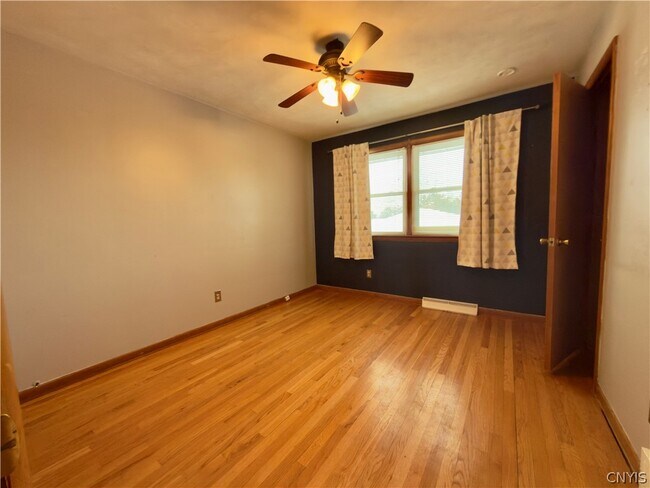 Building Photo - 112 Terrace Cir