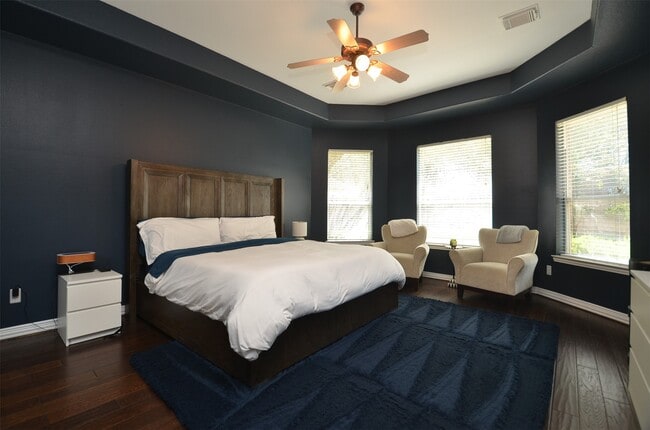 Building Photo - 1310 Wildwood Ln