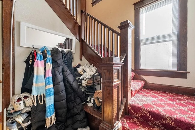 Building Photo - 521 2nd Ave