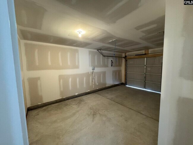 Building Photo - 17 Ozark Dr