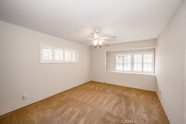 Building Photo - 3547 Henrietta Ave