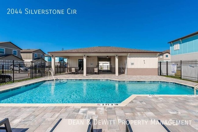 Building Photo - 2044 Silverstone Cir
