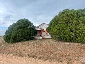 Building Photo - Charming Country home. 2 bed 1 bath