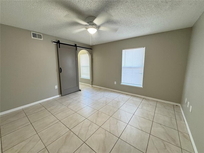 Building Photo - 10 Sawfish Ln