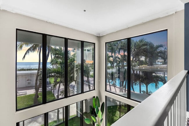 Building Photo - 6345 Collins Ave