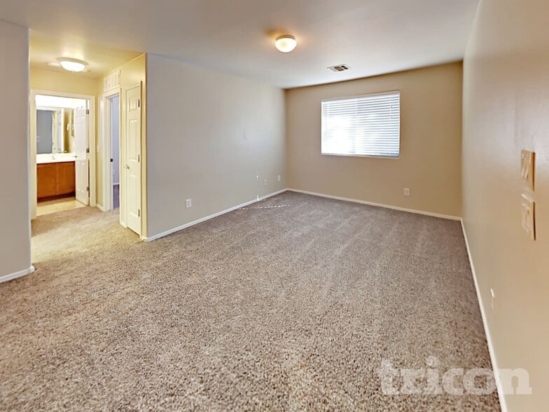 Building Photo - 8126 W Georgetown Way