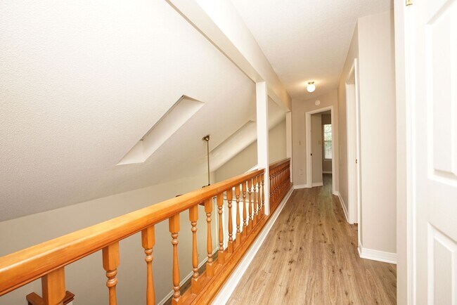 Building Photo - Great Fort Walton Beach Location