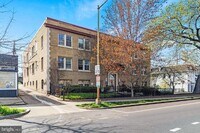 Building Photo - 410 15th St NE