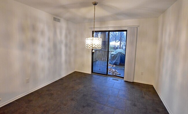 Building Photo - Shelby Township-2 Bedroom Duplex with Basement, Deck & Attached Garage