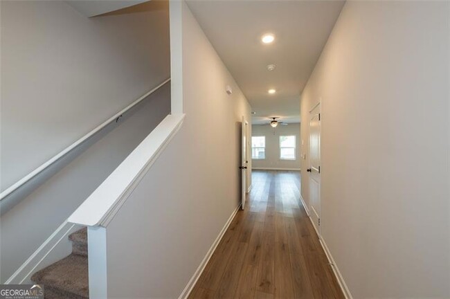 Building Photo - 6979 Zaniah Rd