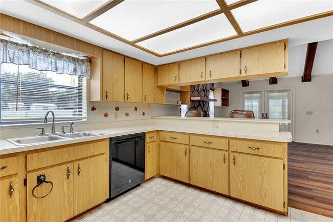 Building Photo - 907 Kristina Ct