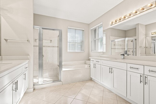 Building Photo - 1366 Crossbill Ct