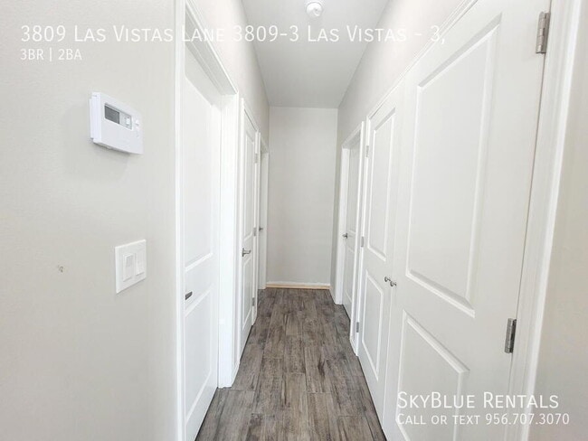 Building Photo - 3809 Las Vistas Ln