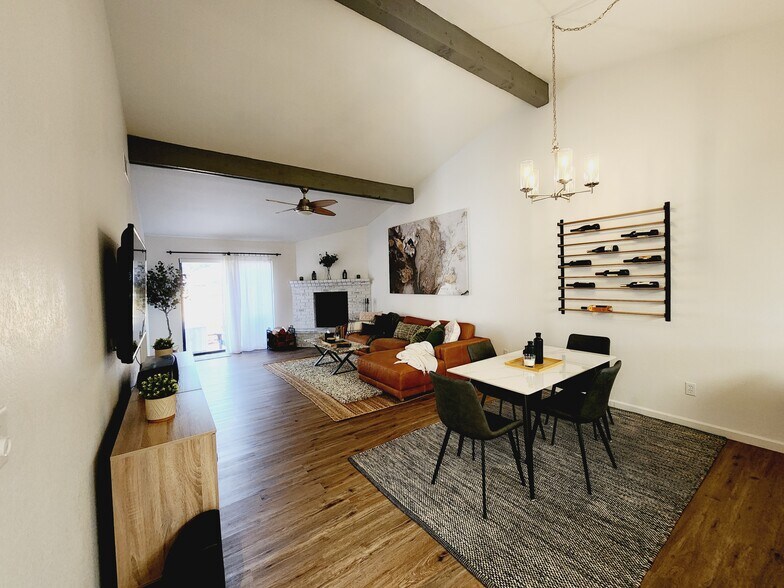 Building Photo - 155 S Canyon Diablo Rd