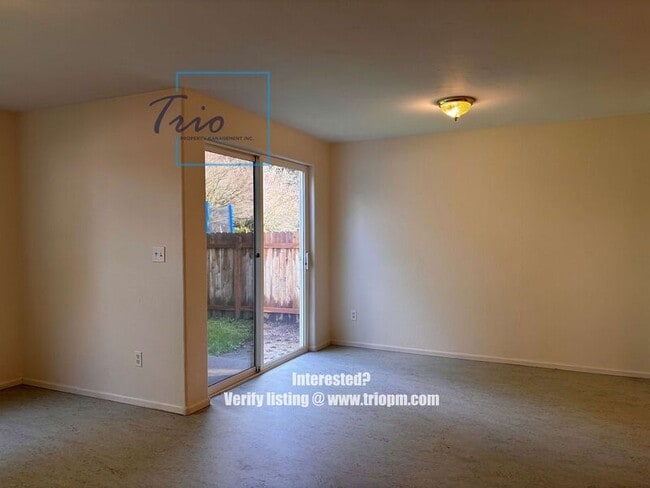 Building Photo - 457 Autumn Ave