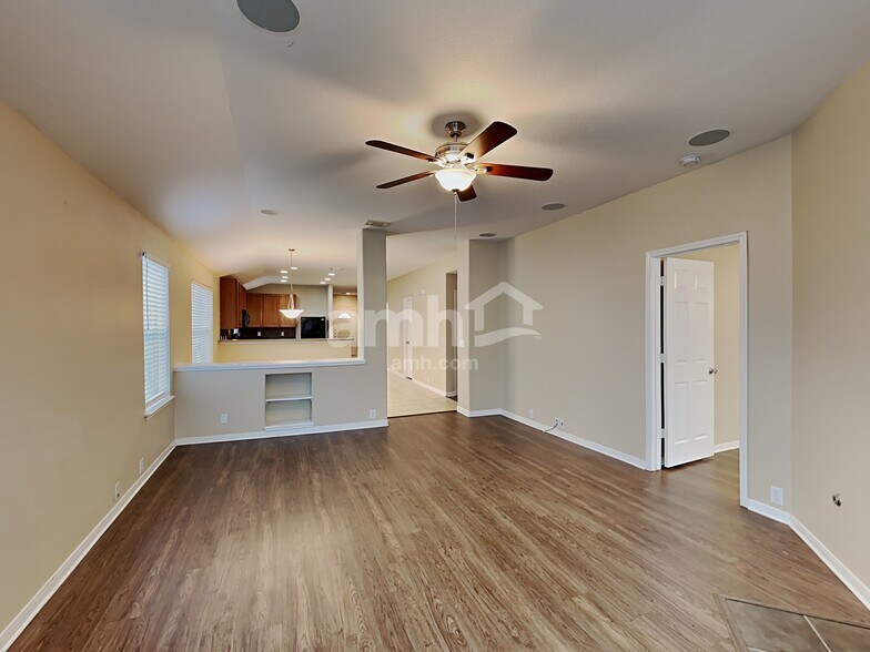 Building Photo - 16623 Grenada Falls Dr