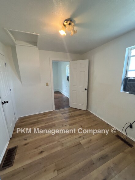 Building Photo - 507 Fir St